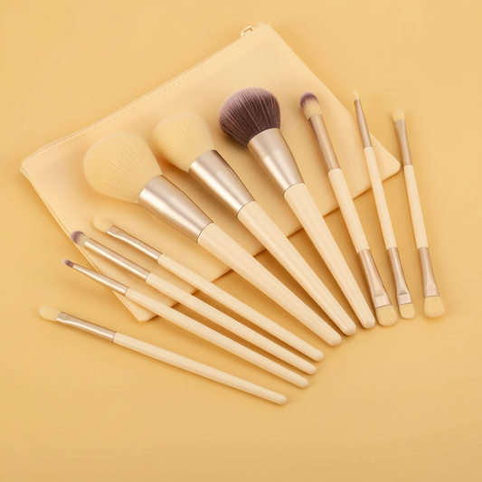 Conjunto de Pincéis de Maquiagem 13 Peças – Com Estojo de Veludo, Cores Sortidas